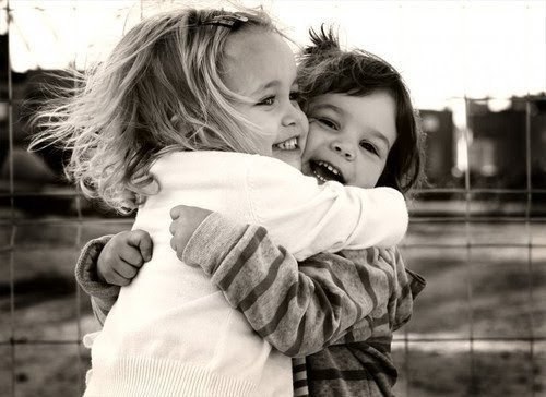 Настоящие друзья существуют лишь в детстве. Такие наивные ещё не знают лести, предательства, зависти...