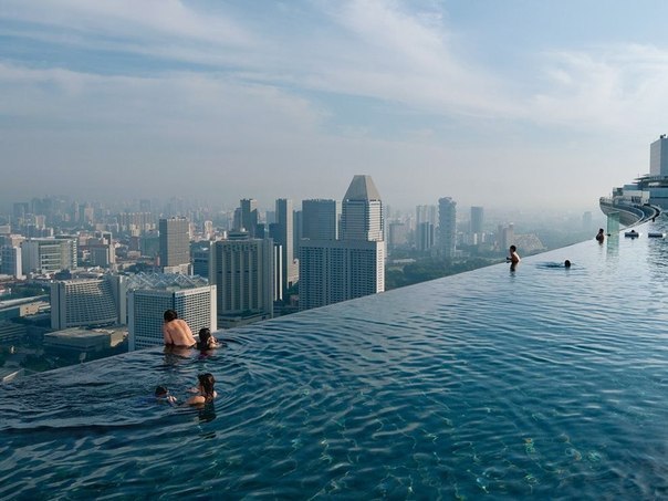 Бассейн Infinity Pool, Сингапур