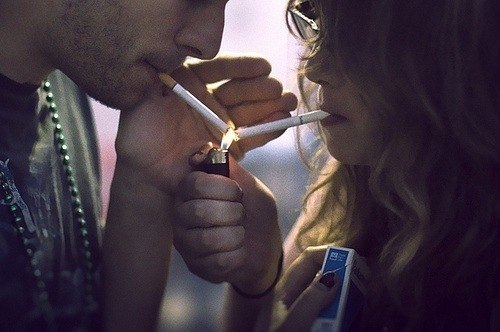 Станет совсем плохо - звони. Будем курить вместе, даже если бросили, даже если друг друга.